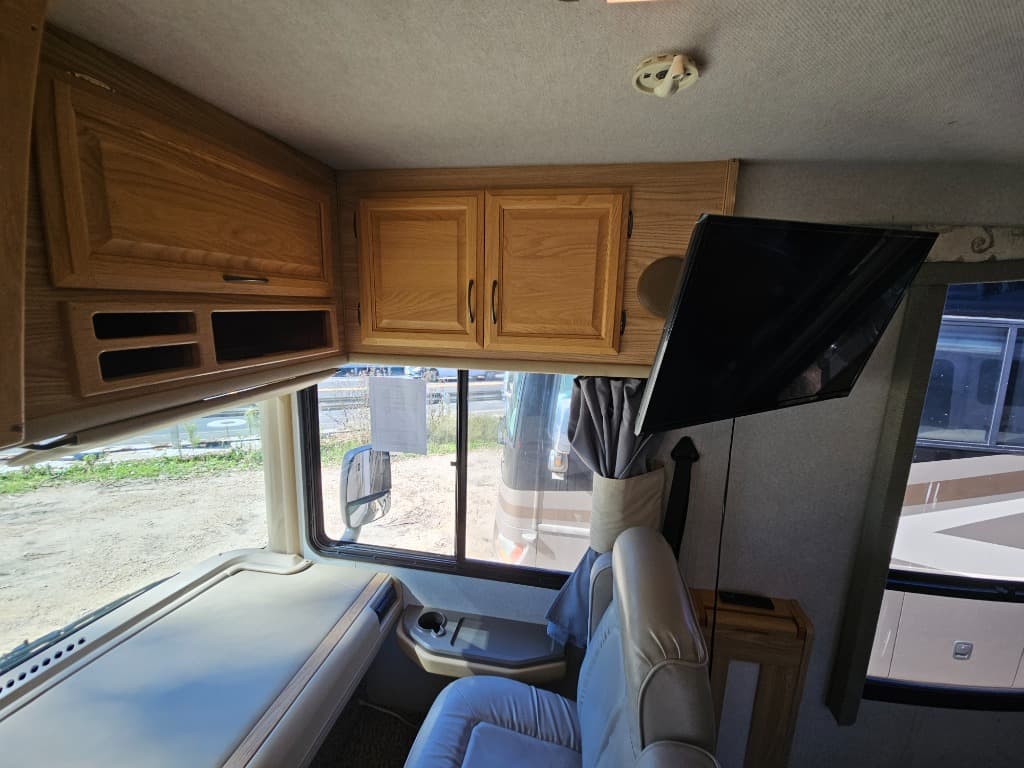 2001 Fleetwood RV 2001 Fleetwood RV Bounder - thumbnail 28