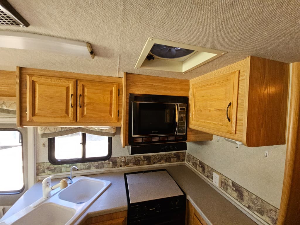 2001 Fleetwood RV 2001 Fleetwood RV Bounder - thumbnail 37