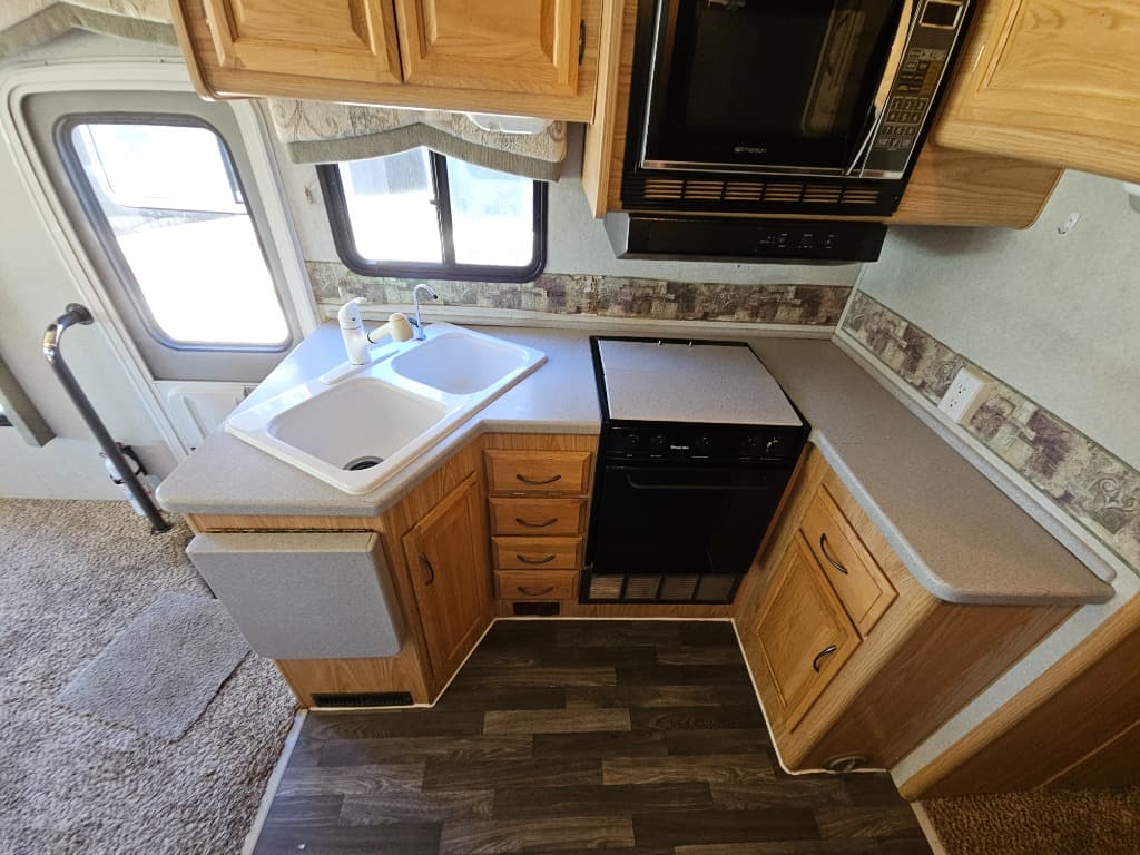 2001 Fleetwood RV 2001 Fleetwood RV Bounder - thumbnail 38