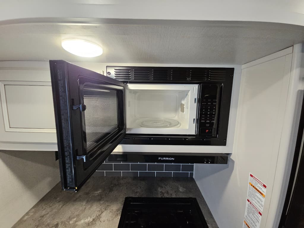 2024 Keystone RV 2024 Keystone RV Cougar Half-Ton - thumbnail 23