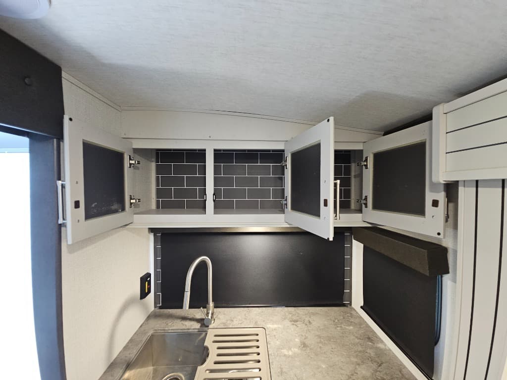 2024 Keystone RV 2024 Keystone RV Cougar Half-Ton - thumbnail 30