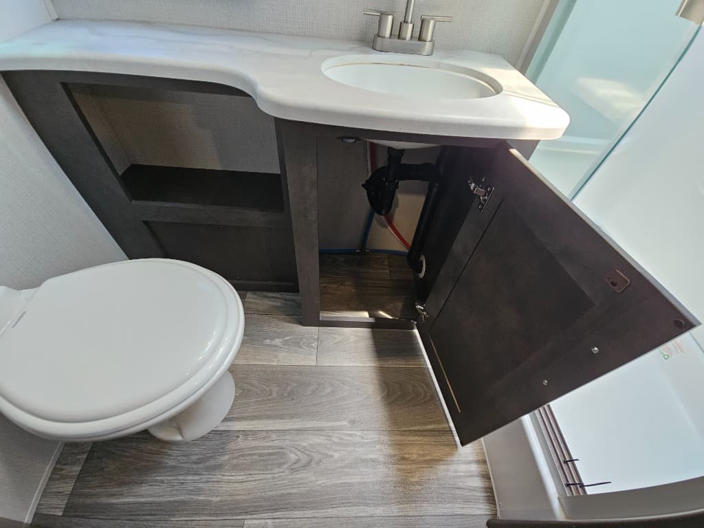 2024 Keystone RV 2024 Keystone RV Cougar Half-Ton - thumbnail 38