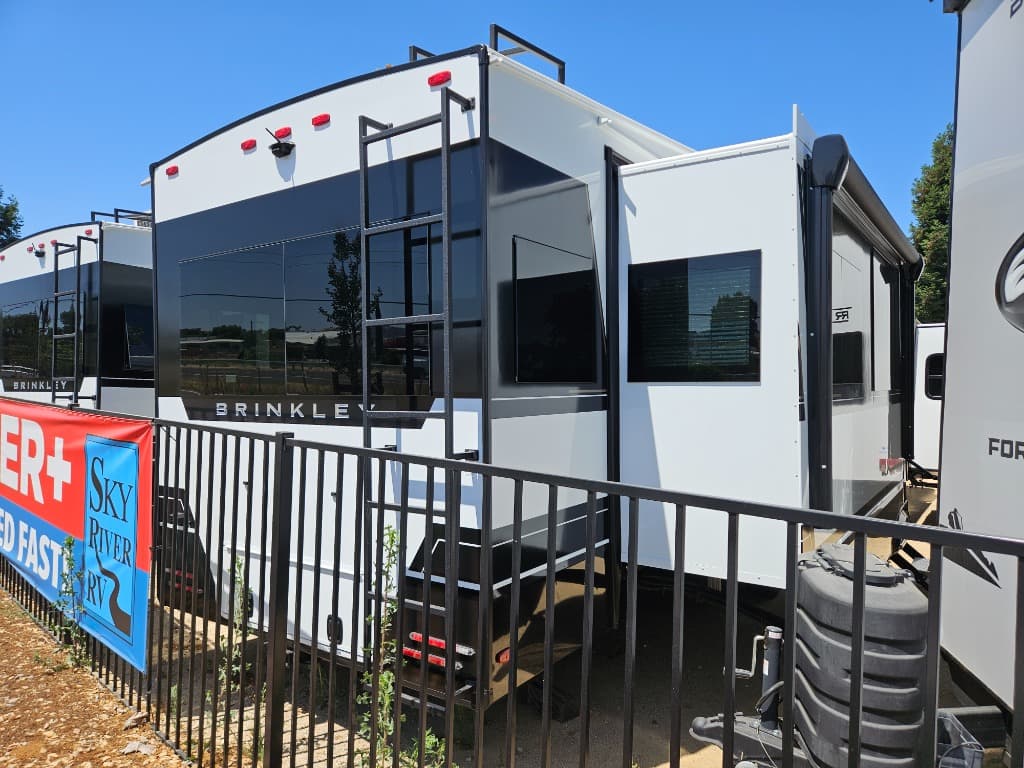2026 Brinkley RV 2026 Brinkley RV Model Z - thumbnail 3