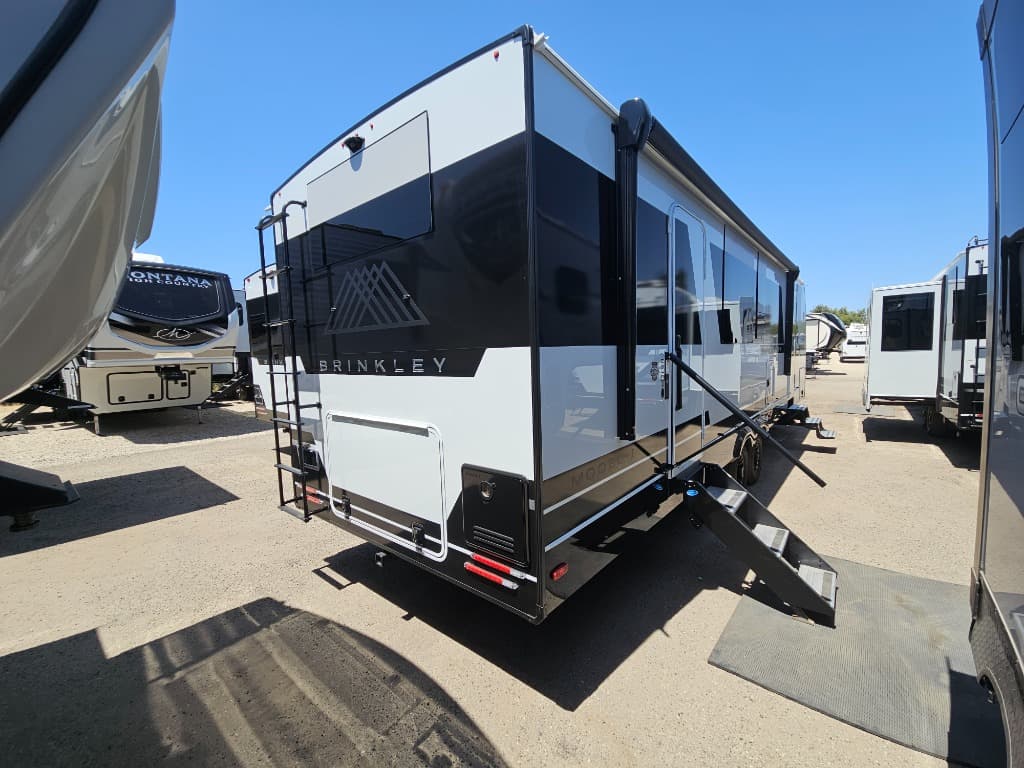 2026 Brinkley RV 2026 Brinkley RV Model I - thumbnail 3