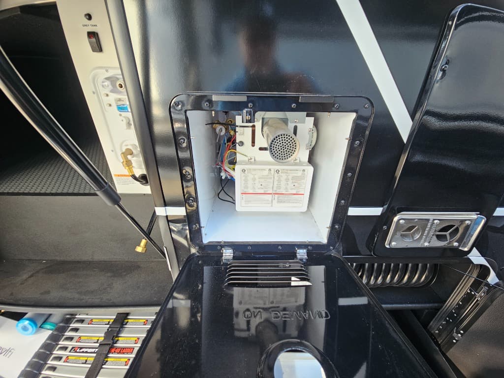 2026 Brinkley RV 2026 Brinkley RV Model G - thumbnail 35