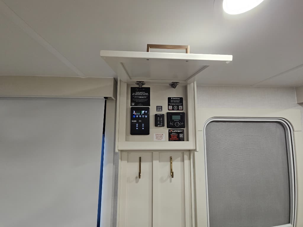 2026 Brinkley RV 2026 Brinkley RV Model I - thumbnail 18