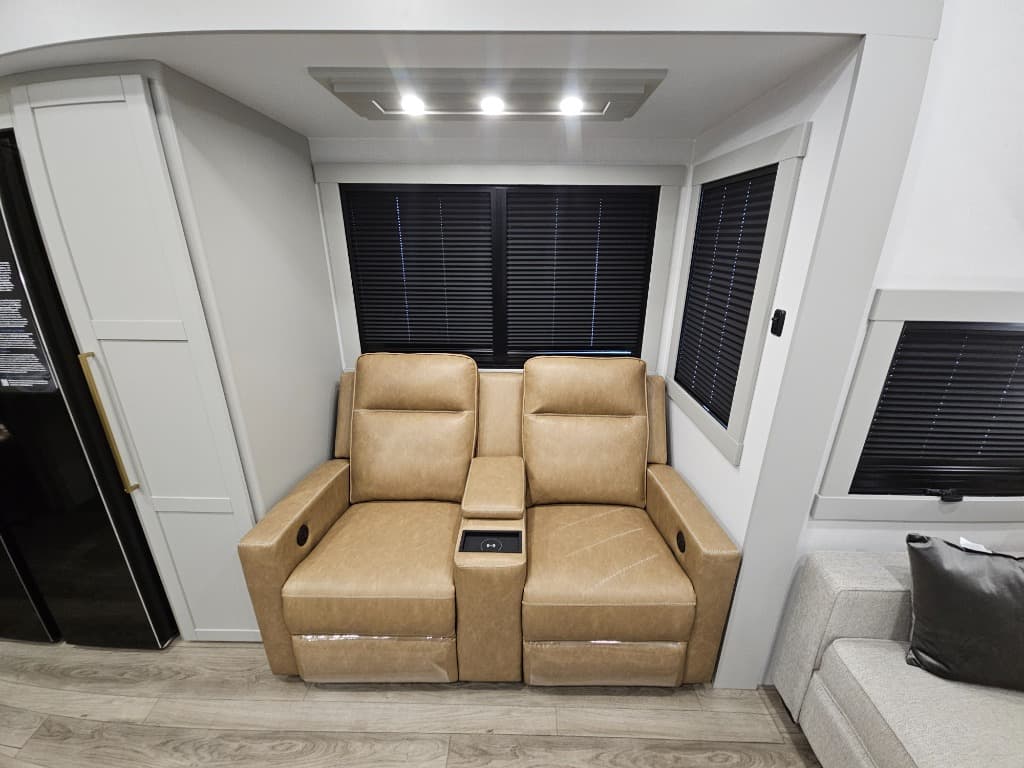 2026 Brinkley RV 2026 Brinkley RV Model Z - thumbnail 9