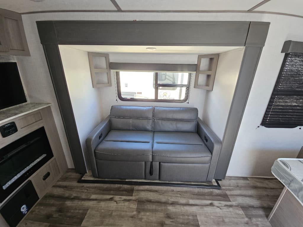 2023 Dutchmen 2023 Dutchmen Coleman Light - thumbnail 13