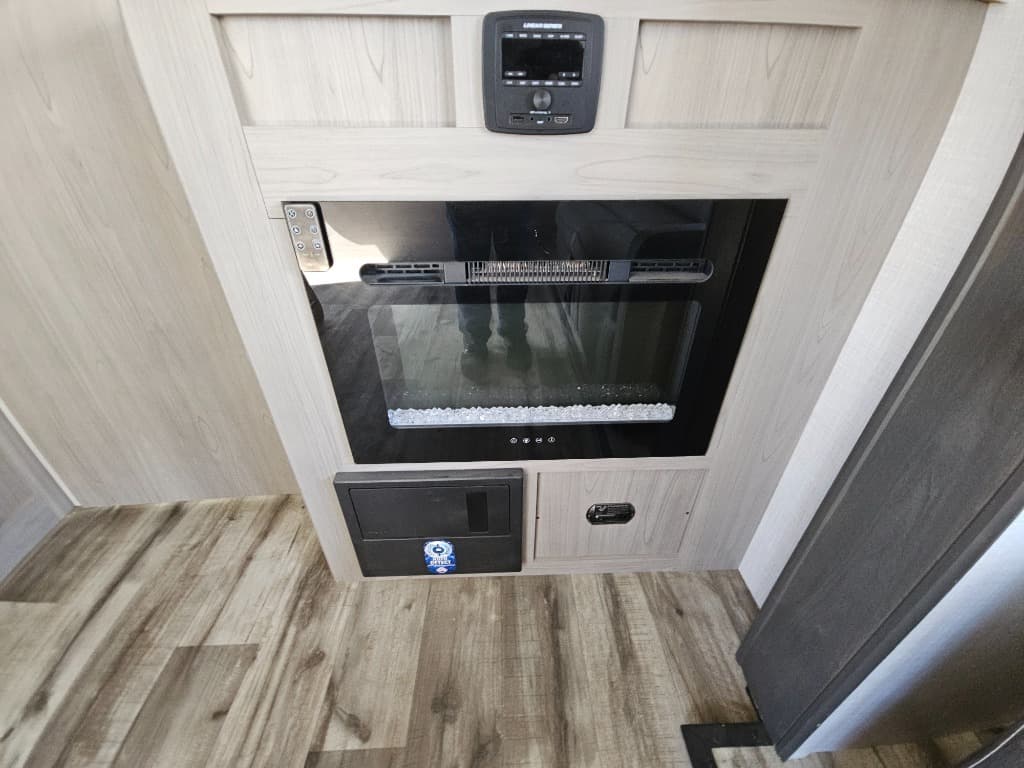 2023 Dutchmen 2023 Dutchmen Coleman Light - thumbnail 18