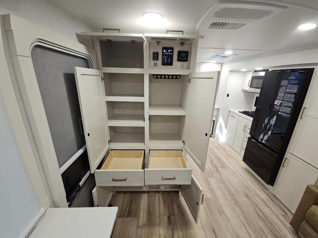 2026 Brinkley RV 2026 Brinkley RV Model I - thumbnail 20