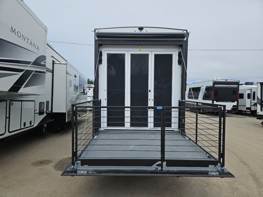 2026 Brinkley RV 2026 Brinkley RV Model G - thumbnail 4