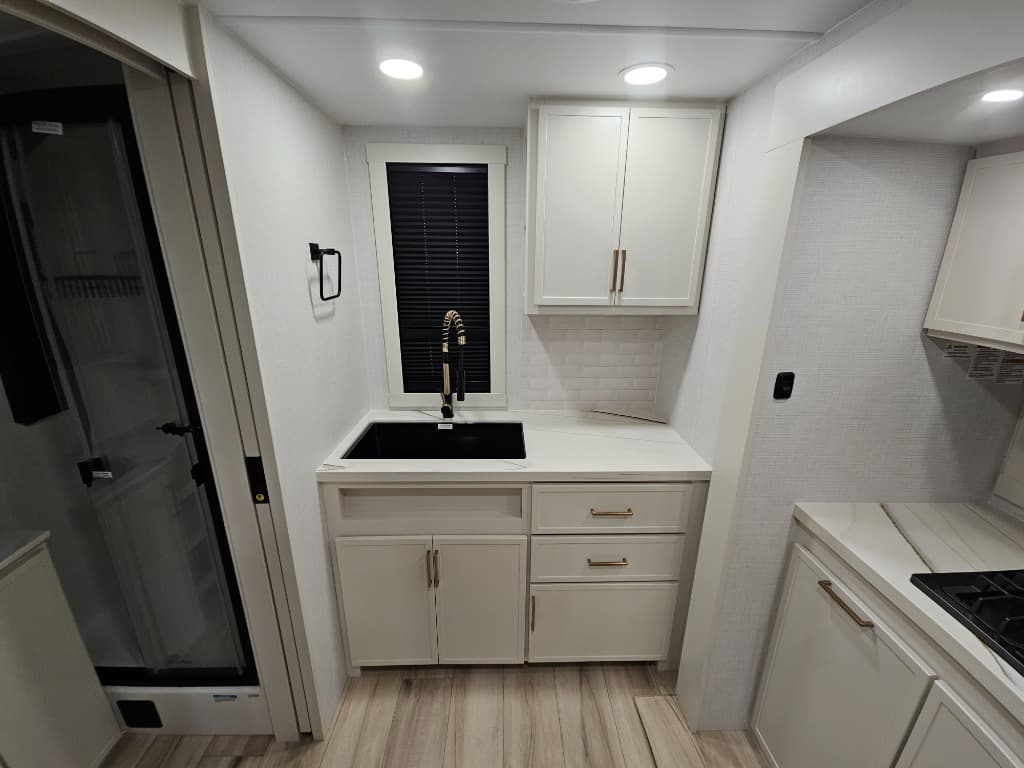 2026 Brinkley RV 2026 Brinkley RV Model I - thumbnail 27