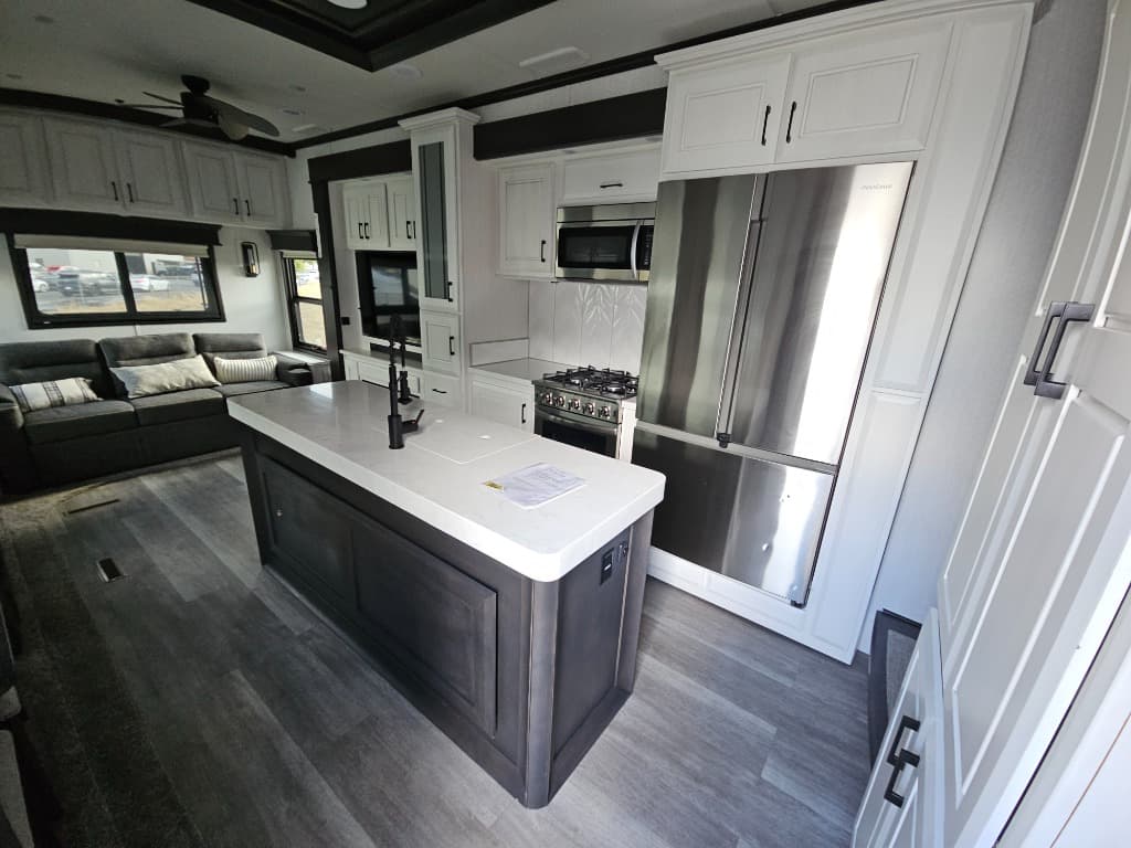 2023 DRV 2023 DRV Mobile Suites MS - thumbnail 7