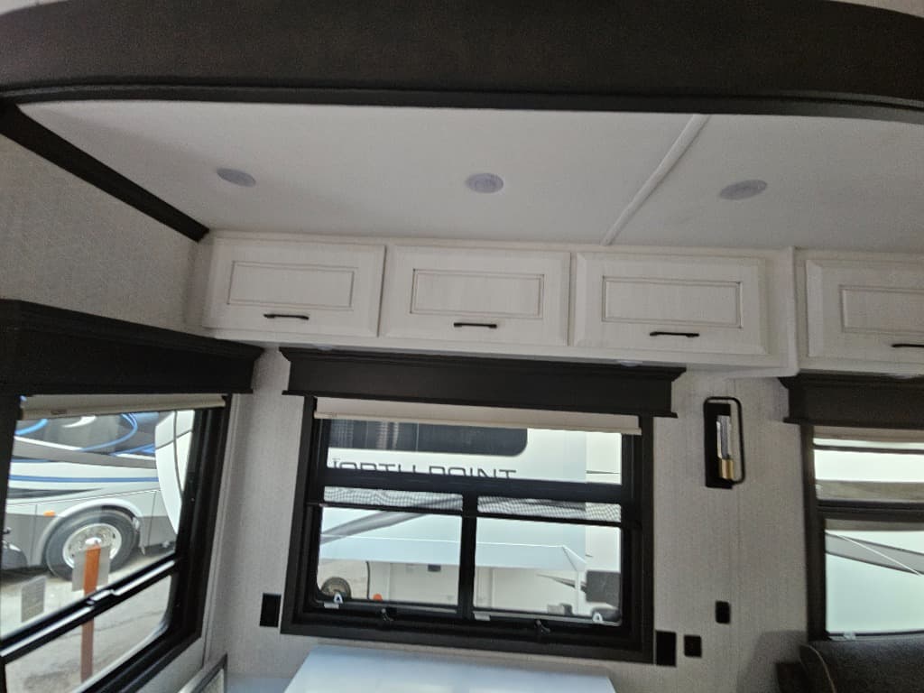 2023 DRV 2023 DRV Mobile Suites MS - thumbnail 12