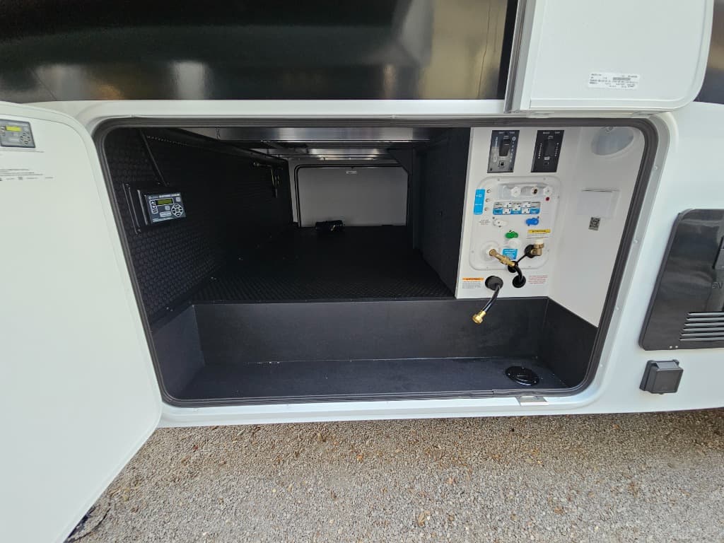 2026 Brinkley RV 2026 Brinkley RV Model Z - thumbnail 70