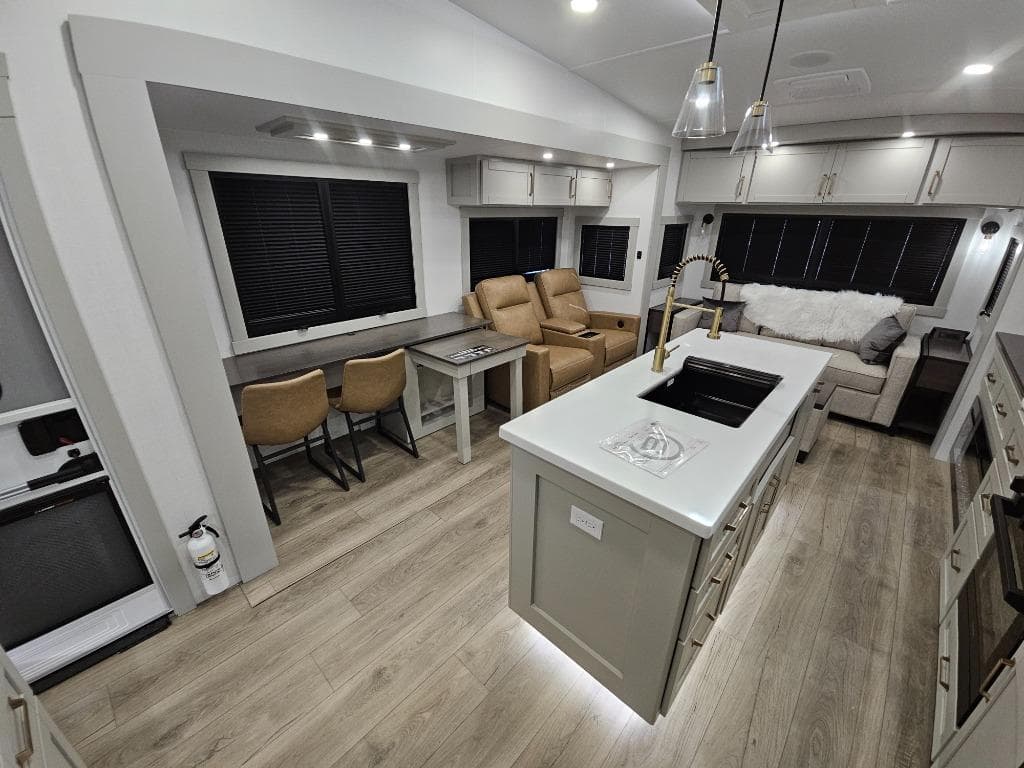 2026 Brinkley RV 2026 Brinkley RV Model Z - thumbnail 9