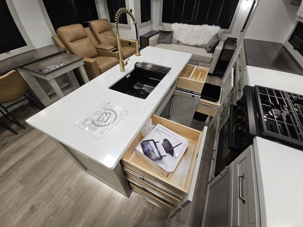 2026 Brinkley RV 2026 Brinkley RV Model Z - thumbnail 32