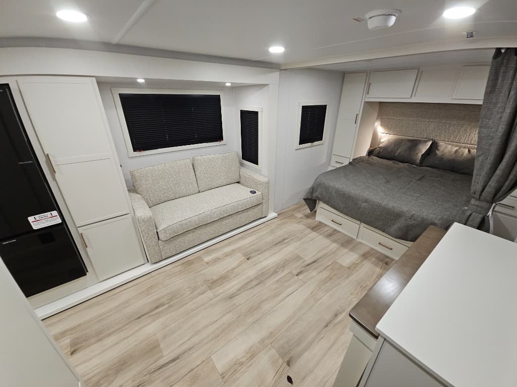 2026 Brinkley RV 2026 Brinkley RV Model Ix - thumbnail 6