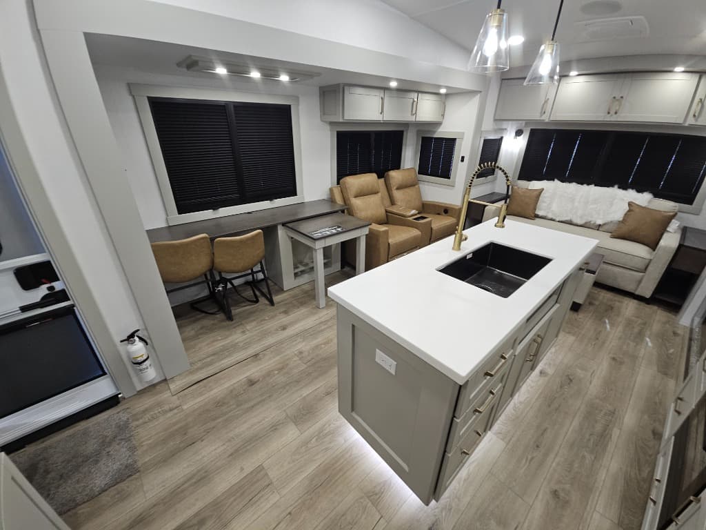 2026 Brinkley RV 2026 Brinkley RV Model Z - thumbnail 9