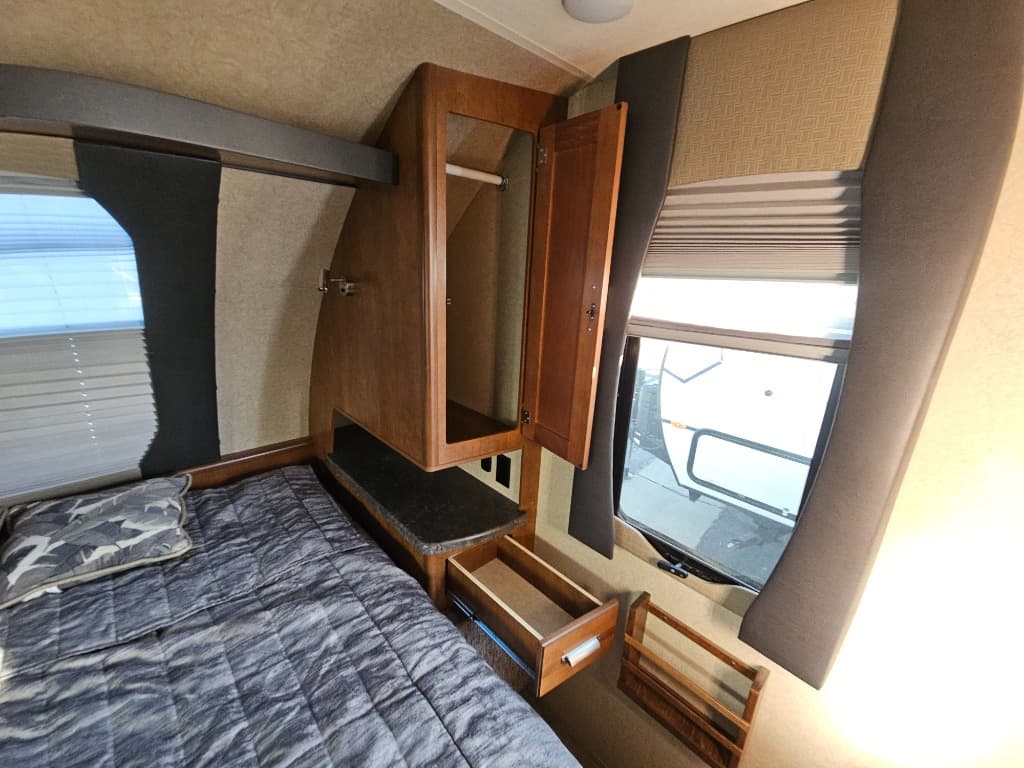 2018 Lance 2018 Lance Travel Trailer - thumbnail 29