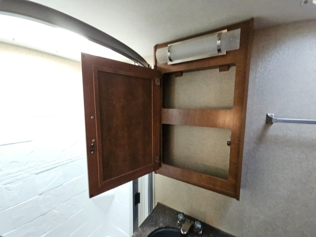 2018 Lance 2018 Lance Travel Trailer - thumbnail 36