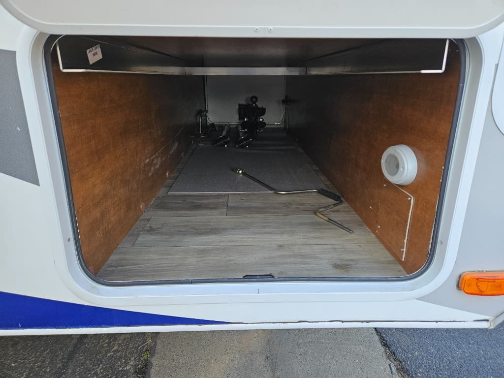 2018 Lance 2018 Lance Travel Trailer - thumbnail 43