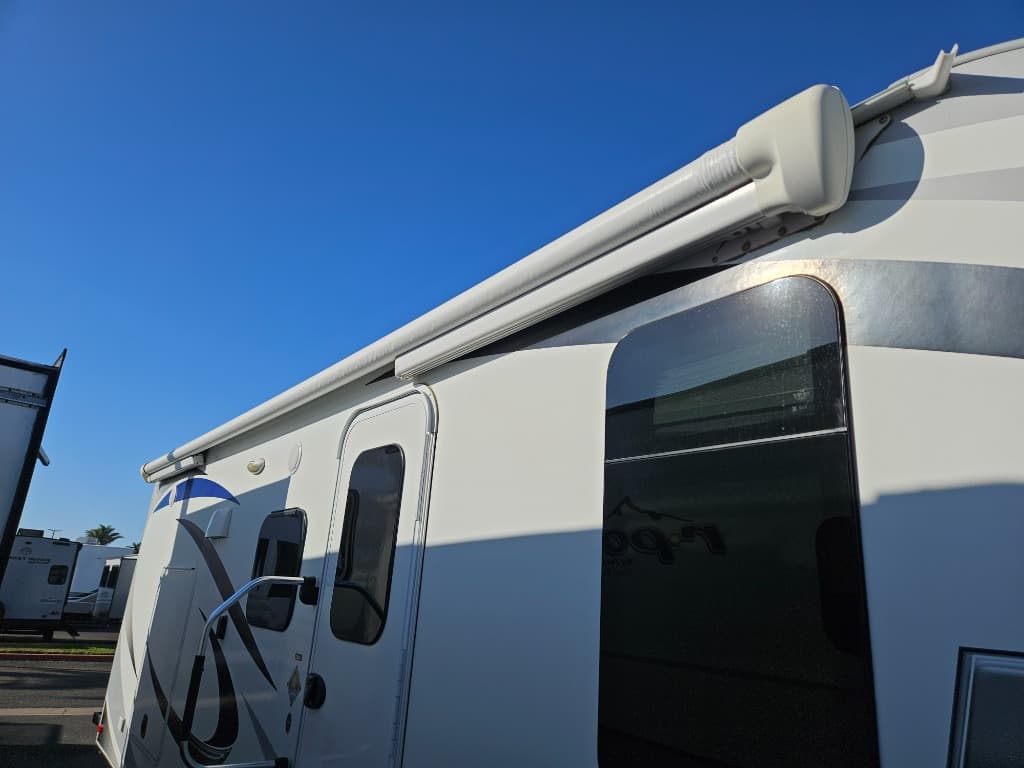 2018 Lance 2018 Lance Travel Trailer - thumbnail 44