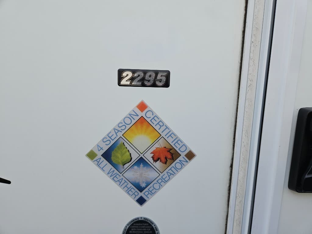 2018 Lance 2018 Lance Travel Trailer - thumbnail 46