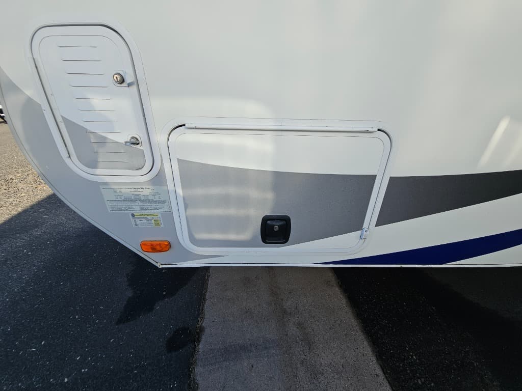 2018 Lance 2018 Lance Travel Trailer - thumbnail 55