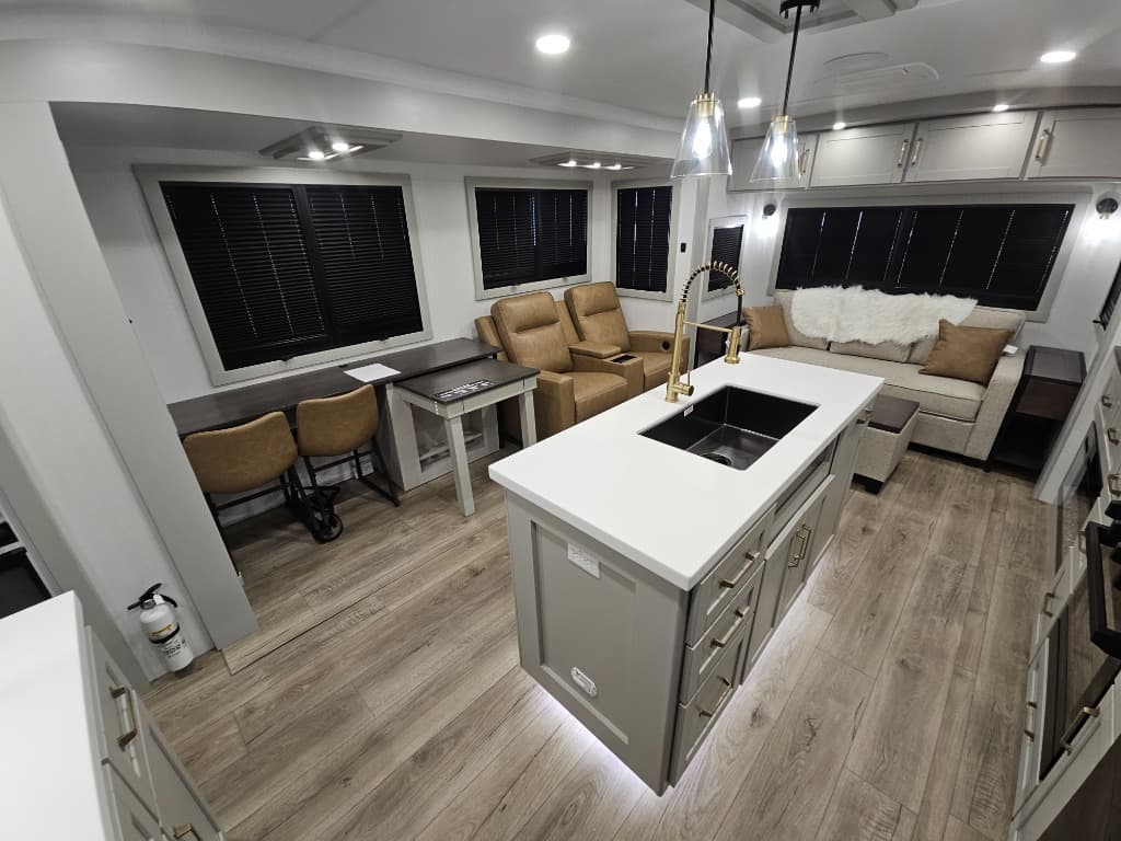 2026 Brinkley RV 2026 Brinkley RV Model Z - thumbnail 8