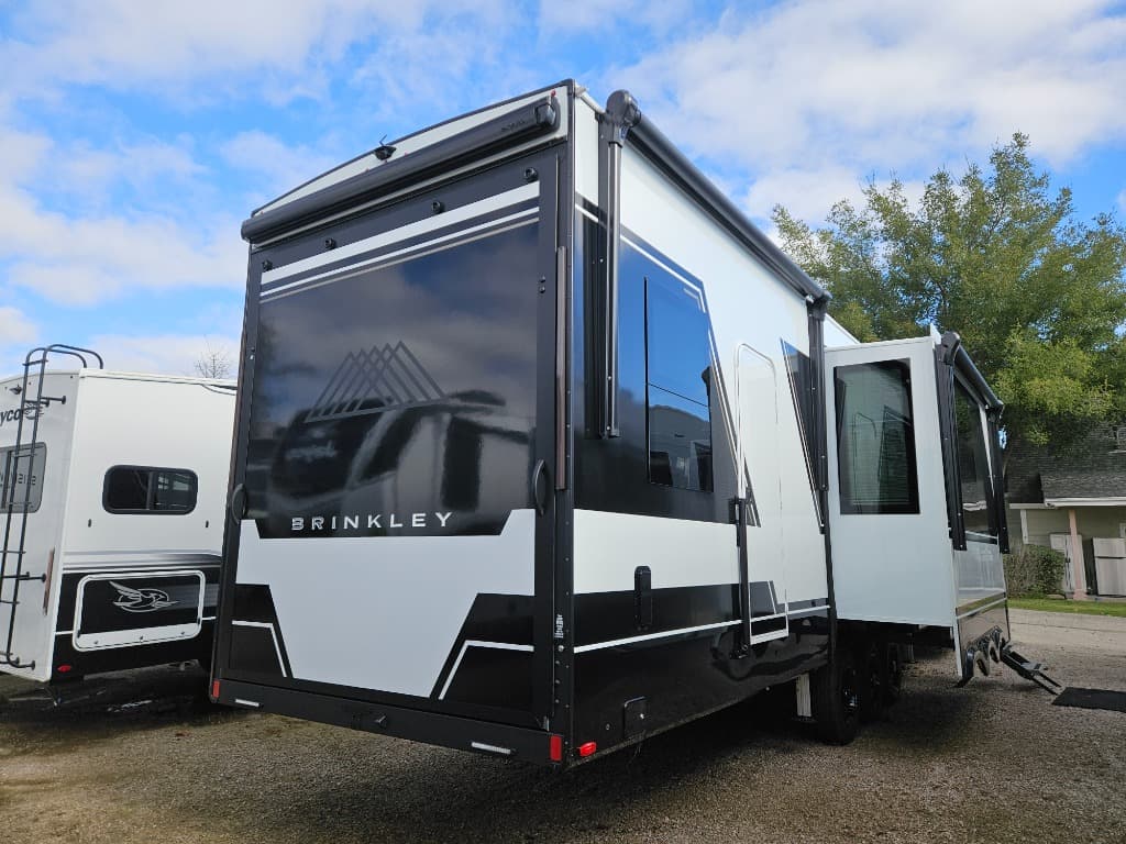2026 Brinkley RV 2026 Brinkley RV Model G - thumbnail 3
