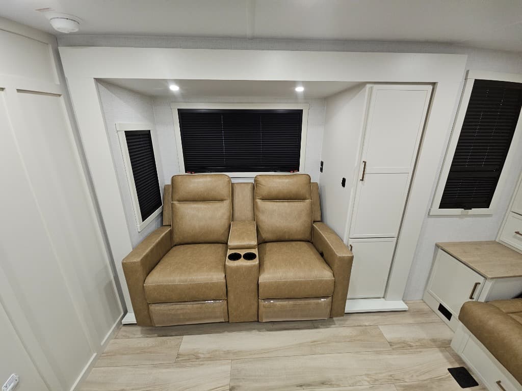 2026 Brinkley RV 2026 Brinkley RV Model Ix - thumbnail 8