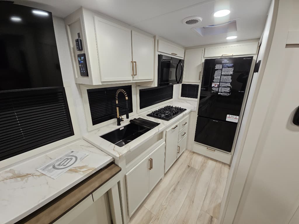 2026 Brinkley RV 2026 Brinkley RV Model Ix - thumbnail 14