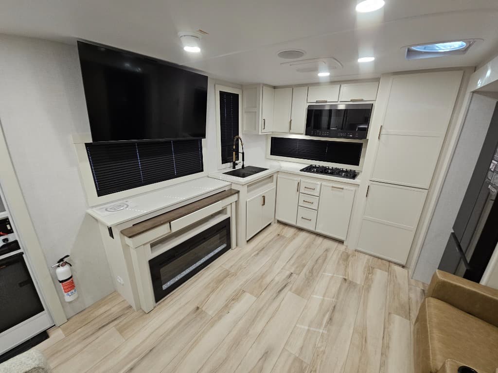 2026 Brinkley RV 2026 Brinkley RV Model I - thumbnail 9