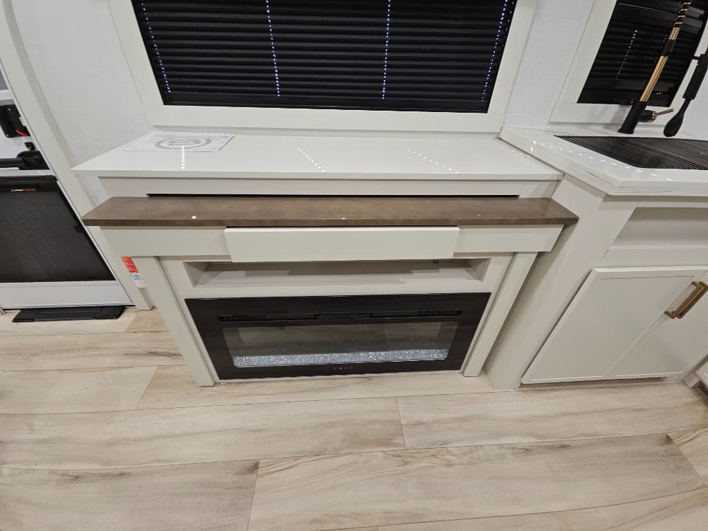 2026 Brinkley RV 2026 Brinkley RV Model I - thumbnail 12