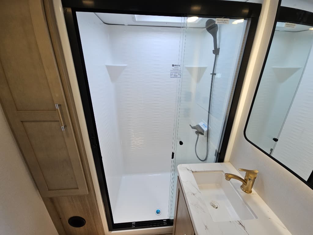 2025 Keystone RV 2025 Keystone RV Raptor Carbon Series - thumbnail 35