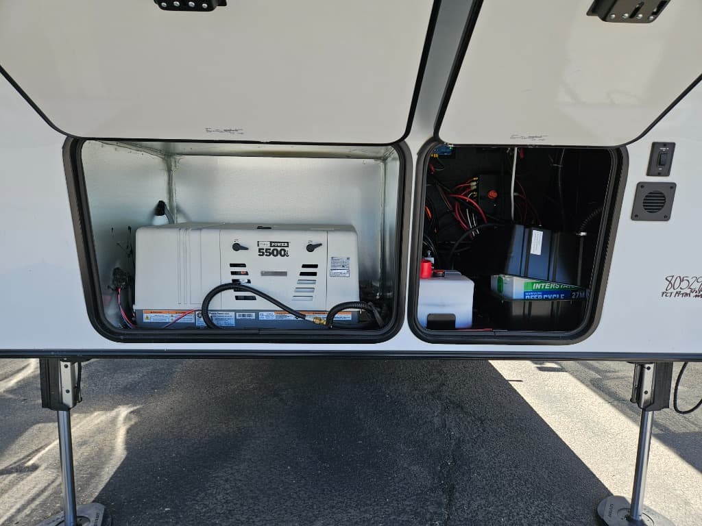 2025 Keystone RV 2025 Keystone RV Raptor Carbon Series - thumbnail 46