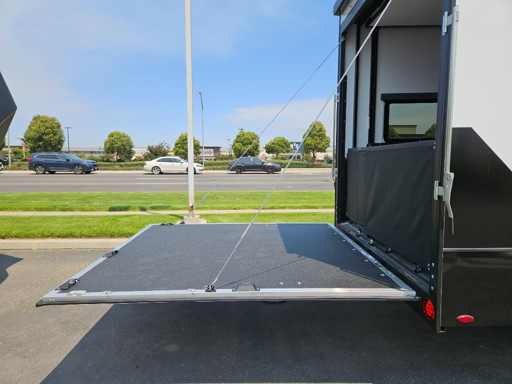 2025 Keystone RV 2025 Keystone RV Raptor Carbon Series - thumbnail 22