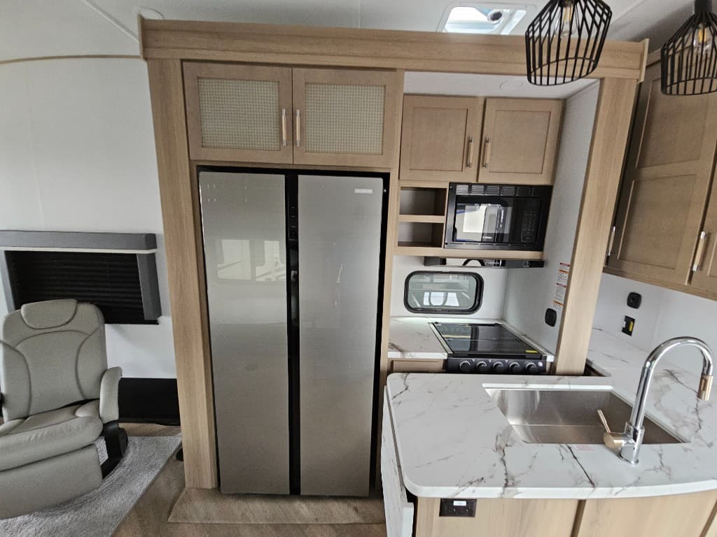 2025 Keystone RV 2025 Keystone RV Raptor Carbon Series - thumbnail 40