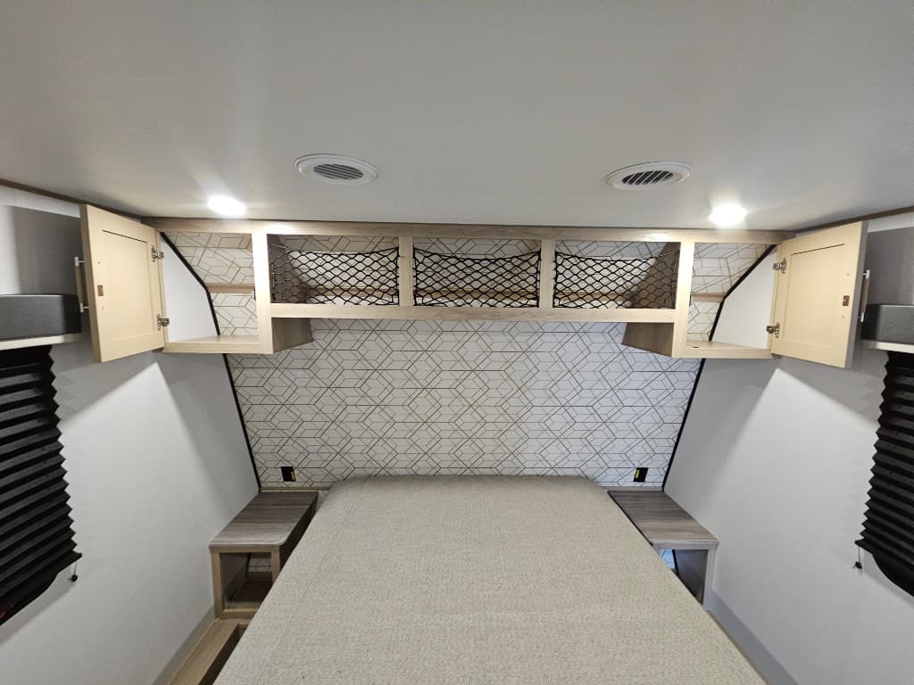 2026 Keystone RV 2026 Keystone RV Raptor Carbon Series - thumbnail 31