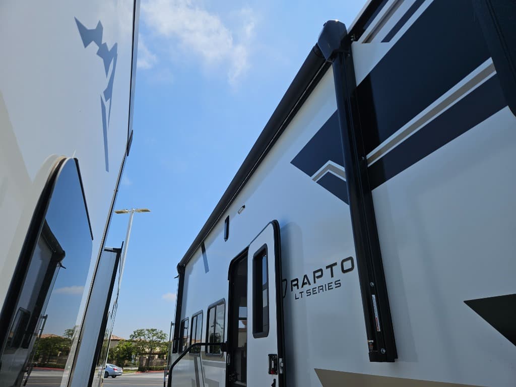 2026 Keystone RV 2026 Keystone RV Raptor Carbon Series - thumbnail 37