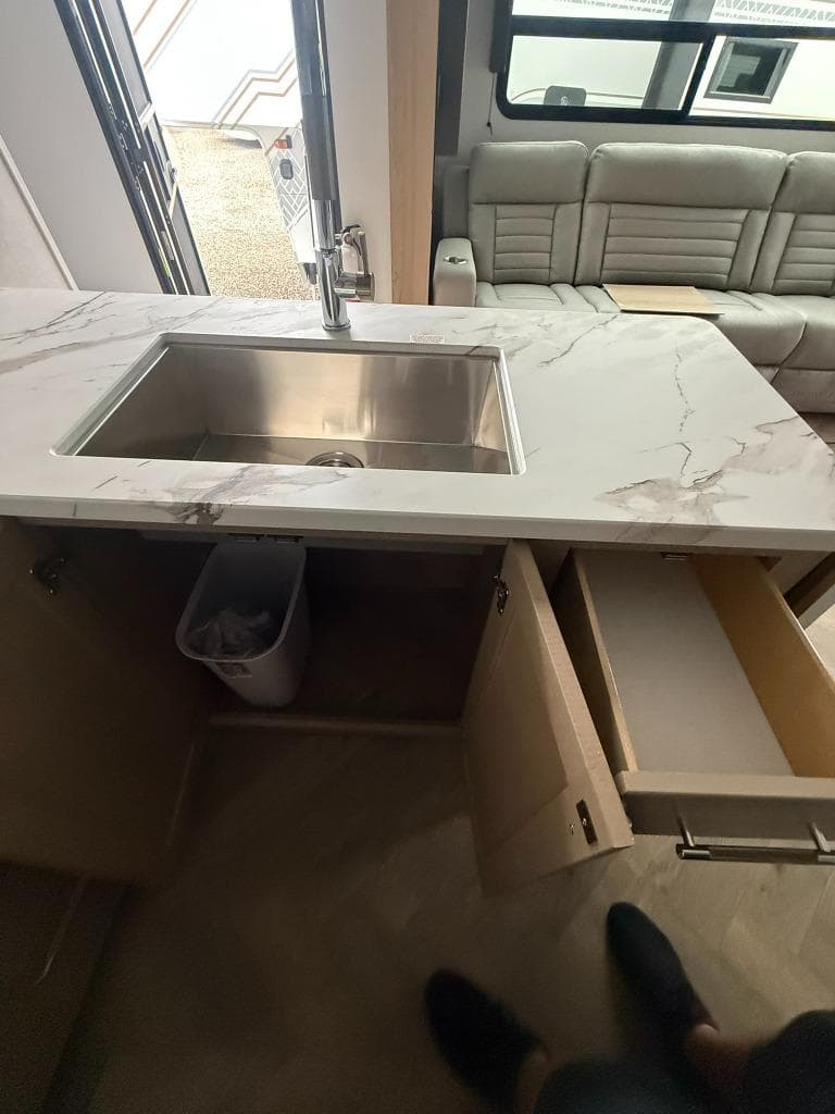 2026 Keystone RV 2026 Keystone RV Raptor Carbon Series - thumbnail 17