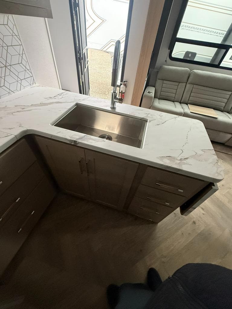 2026 Keystone RV 2026 Keystone RV Raptor Carbon Series - thumbnail 18