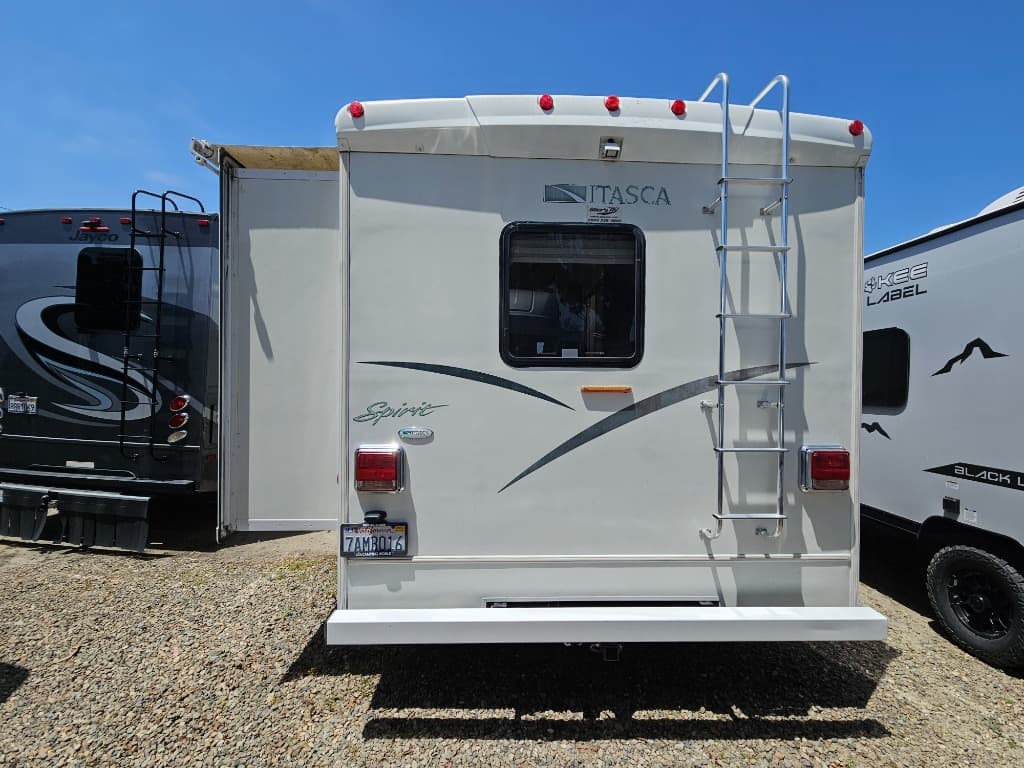 2006 Itasca 2006 Itasca Spirit - thumbnail 3