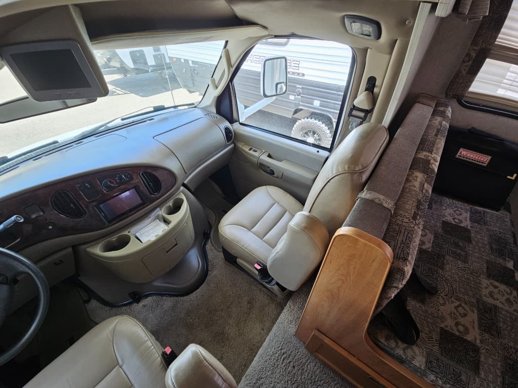 2006 Itasca 2006 Itasca Spirit - thumbnail 11