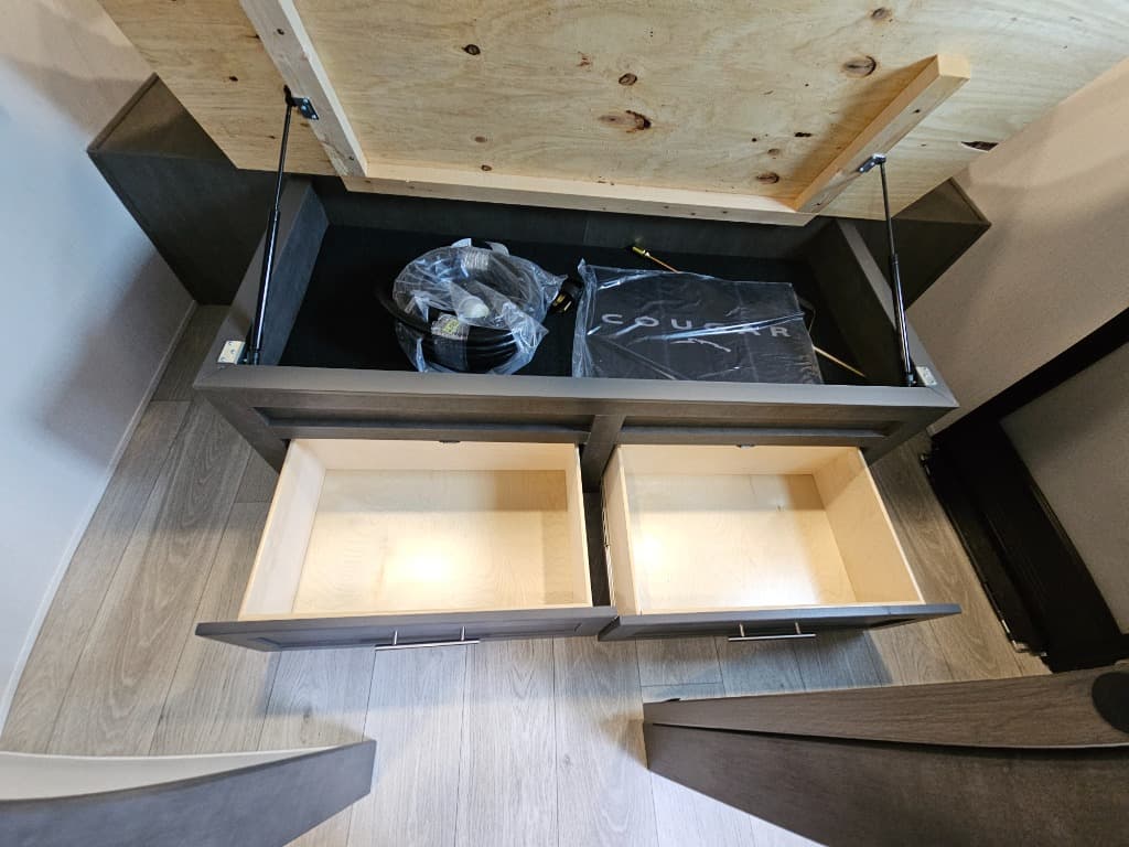 2025 Keystone RV 2025 Keystone RV Cougar Half-Ton - thumbnail 37