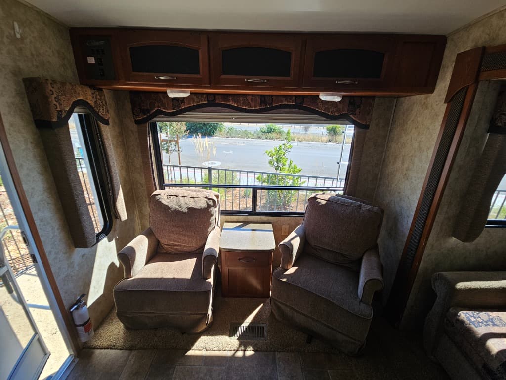 2012 Keystone RV 2012 Keystone RV Cougar Half-Ton - thumbnail 6