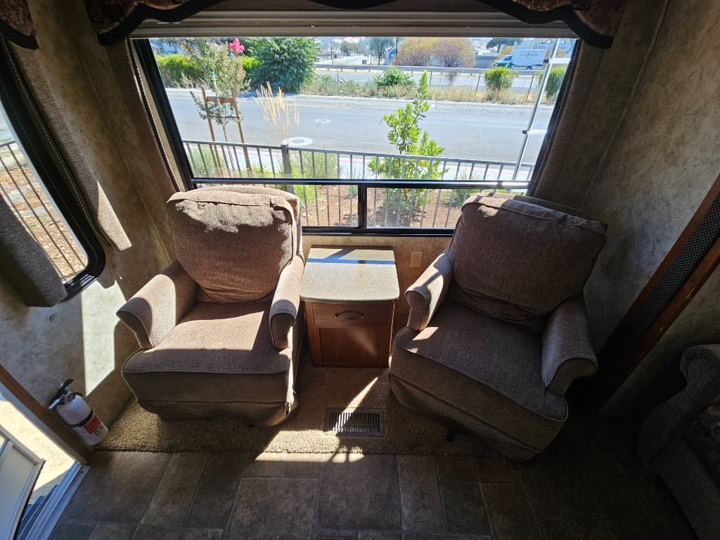 2012 Keystone RV 2012 Keystone RV Cougar Half-Ton - thumbnail 7