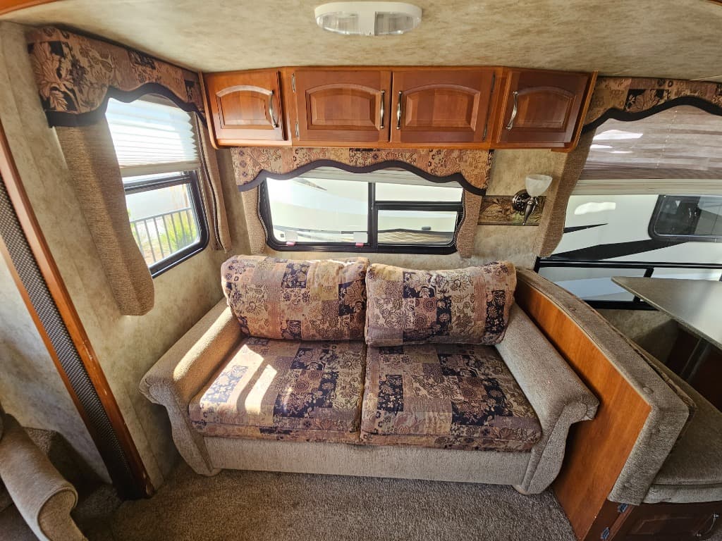 2012 Keystone RV 2012 Keystone RV Cougar Half-Ton - thumbnail 10