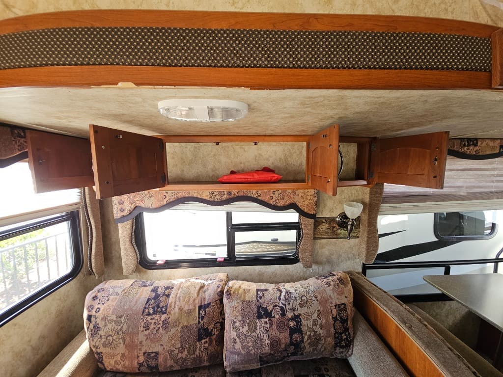 2012 Keystone RV 2012 Keystone RV Cougar Half-Ton - thumbnail 12